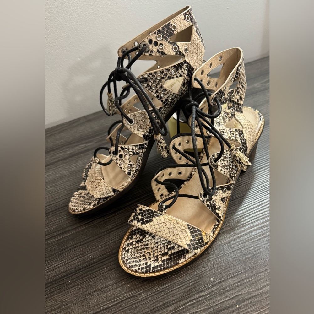 EUC Women’s Size 40(10) Snake Gladiator Heeled Sandals